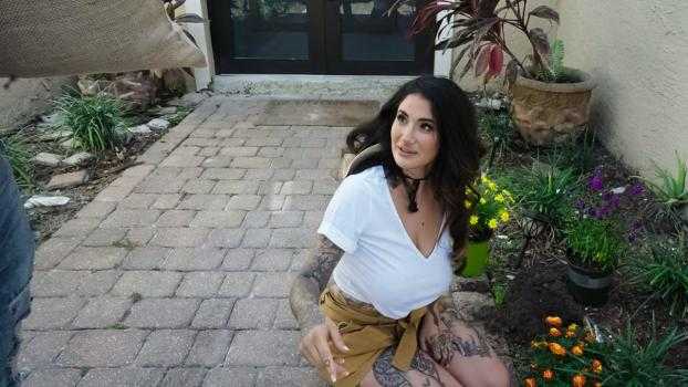 [MilfHunter] Arabelle Raphael Hunting The Horny Gardener (2022.12.12)